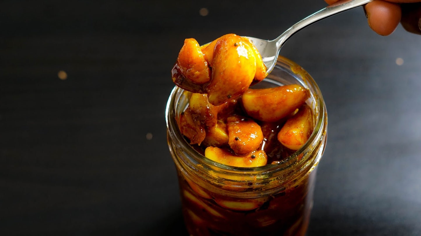 Garlic Pickle/ Lahsun Ka Achar 350 gm